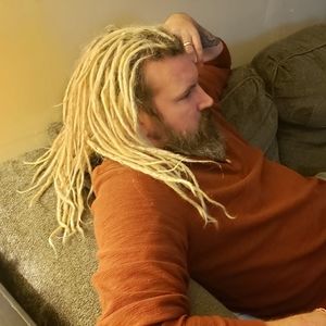 Meet your Posher, Aaron